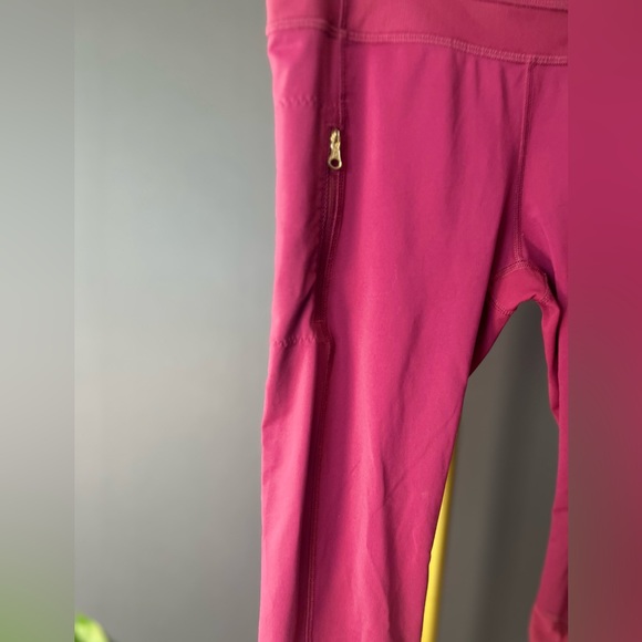 Lululemon - Picture 3 of 10